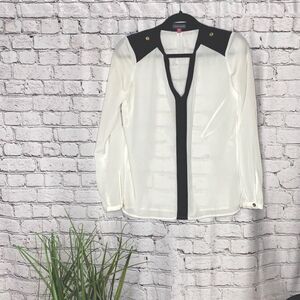 Vince Camuto‎ Dressy Split Neck Gold Button Epaulette Blouse Cream/Black XS